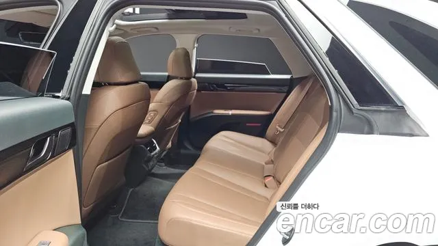 Hyundai Grandeur GN7 — Фото автомобиля 12