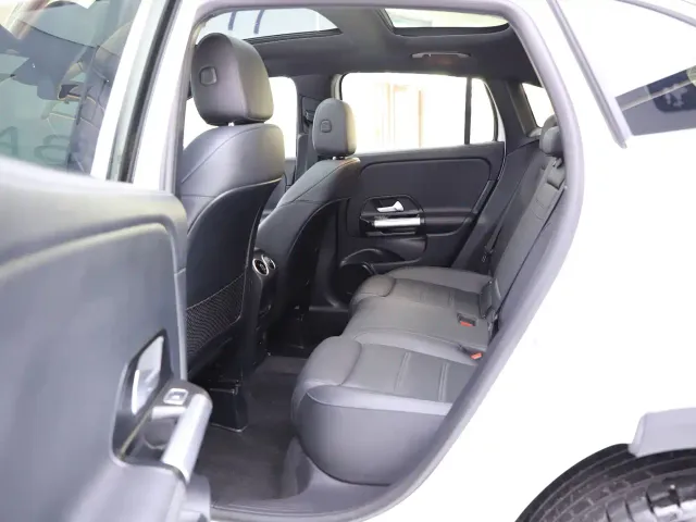 Mercedes-Benz GLA-Class — Фото автомобиля 13