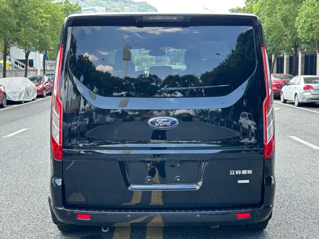 Ford Tourneo — Фото автомобиля 5