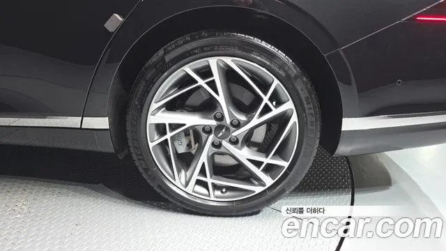 Genesis G90 RS4 — Фото автомобиля 6