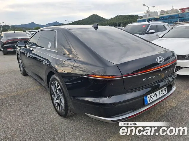 Hyundai Grandeur GN7 — Фото автомобиля 4