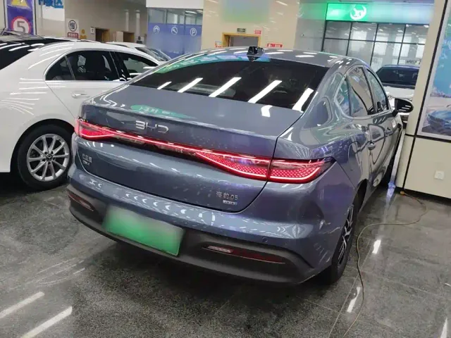 BYD Seal 05 DM-i — Фото автомобиля 6