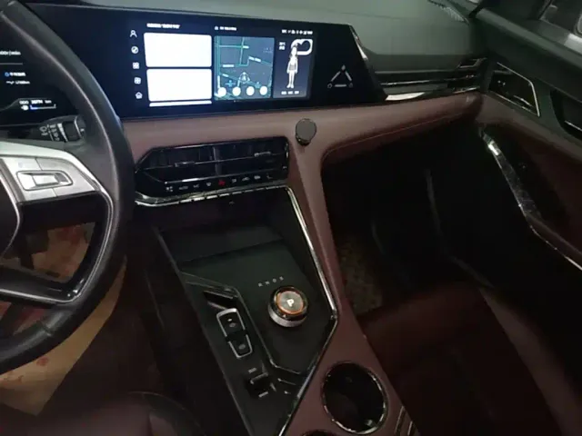 JAC Motors JAC X8 PLUS — Фото автомобиля 12