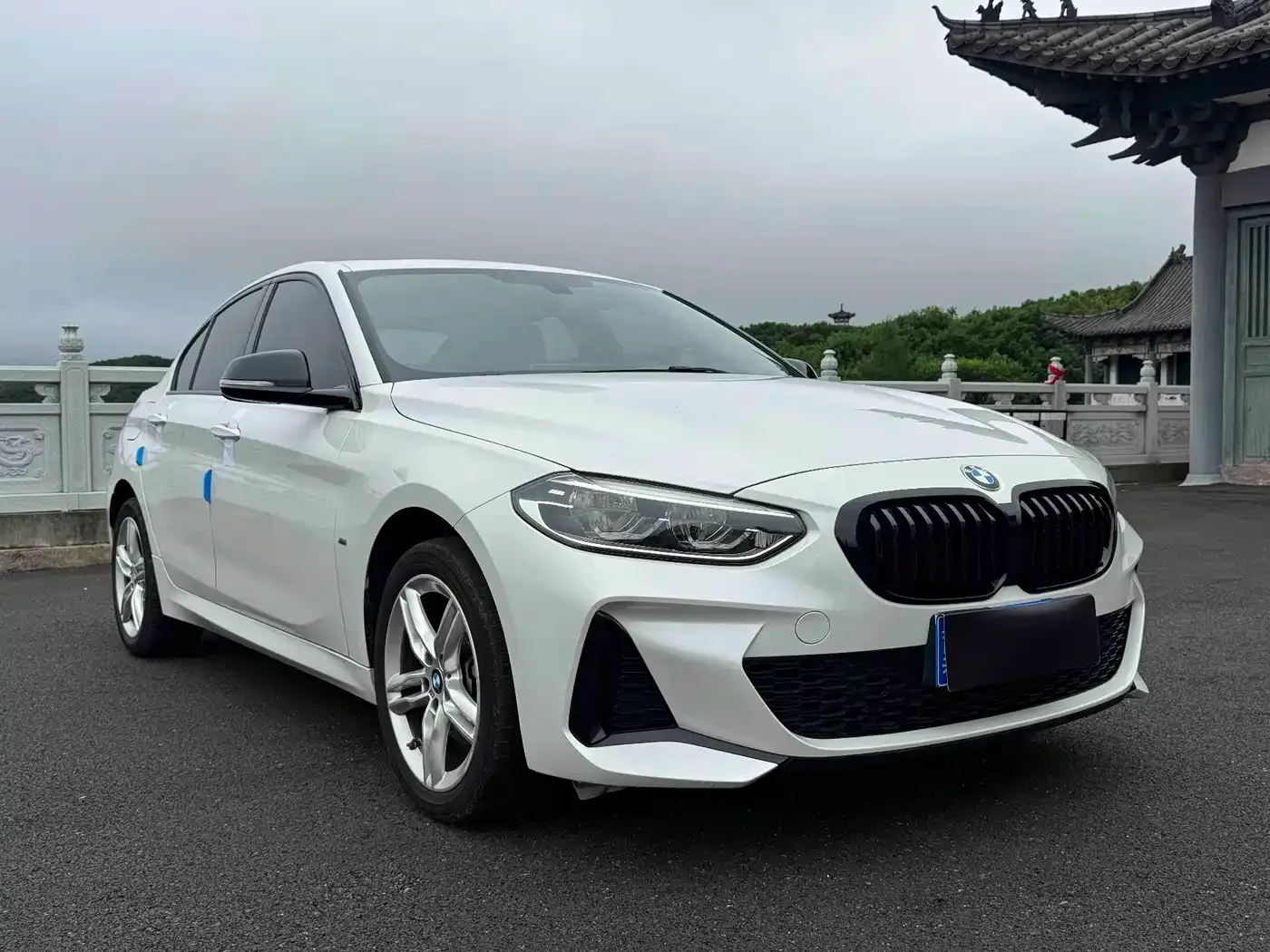BMW BMW 1 Series 2022 120i M Sport Shadow Edition — Фото автомобиля 3