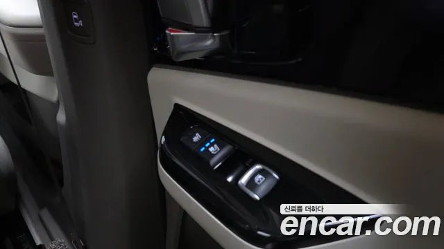 Kia Canival Carnival 4 поколение Бензин 7 мест Hi-Limousine — Фото автомобиля 14