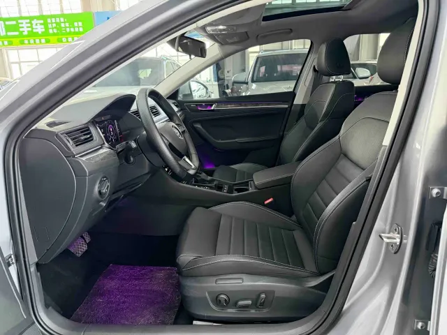 Skoda Superb — Фото автомобиля 8