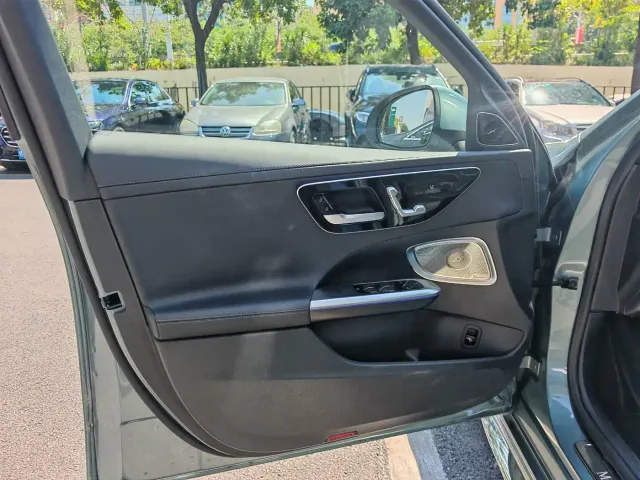 Mercedes-Benz C-Class — Фото автомобиля 7