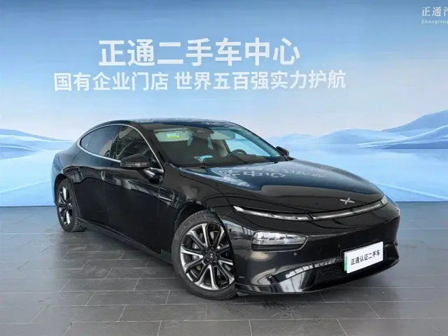 Xpeng P7 — Фото автомобиля 3