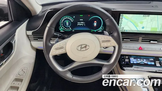 Hyundai Grandeur Grandeur (New) Hybrid — Фото автомобиля 13