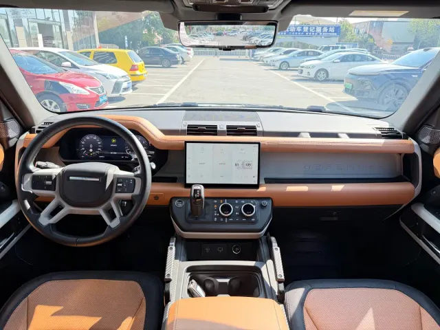 Land Rover Defender — Фото автомобиля 19
