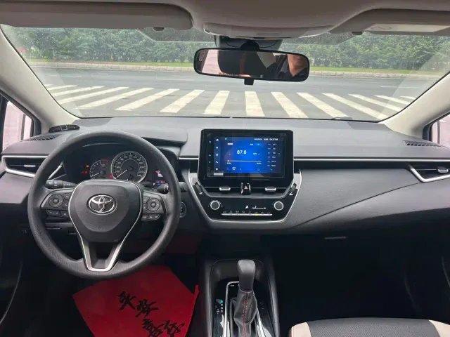 Toyota Corolla — Фото автомобиля 6