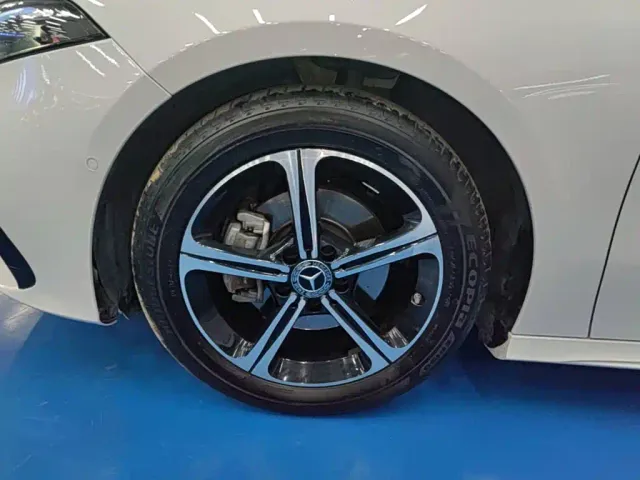 Mercedes-Benz A-Class — Фото автомобиля 22