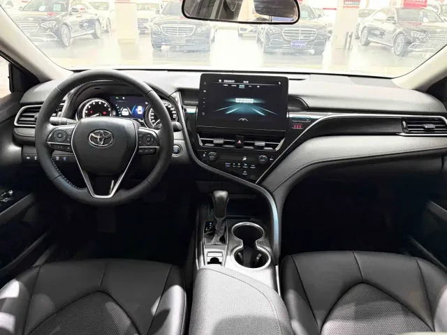 Toyota Camry — Фото автомобиля 10