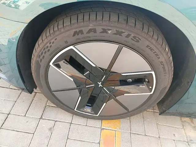 Xpeng P7 — Фото автомобиля 22