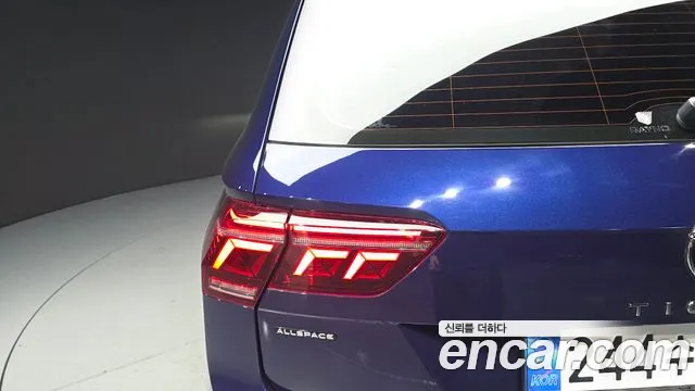 Volkswagen Tiguan — Фото автомобиля 20
