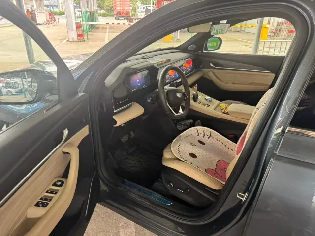 Geely Xingyue L — Фото автомобиля 3