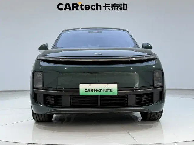 Li Auto L8 — Фото автомобиля 3