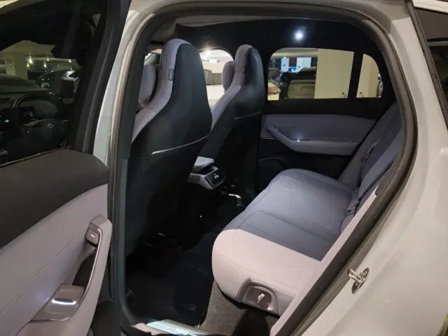 Nio EC6 — Фото автомобиля 5