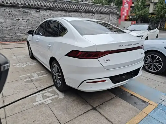 BYD Qin PLUS — Фото автомобиля 4