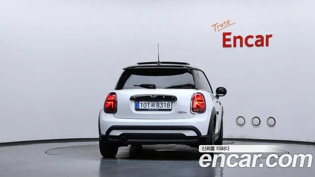 MINI Cooper — Фото автомобиля 4