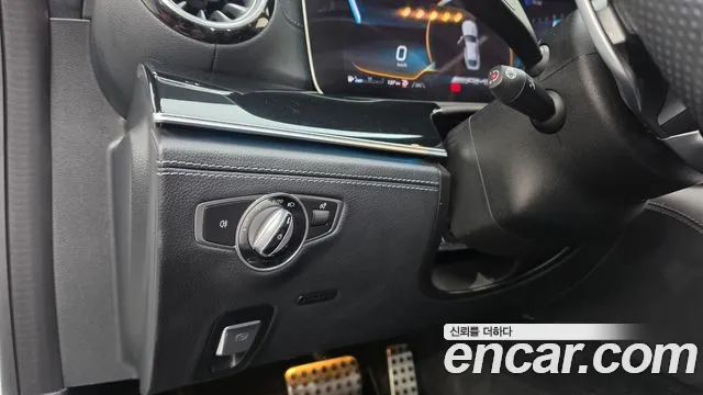 Mercedes-Benz AMG GT 4 двери 43 4MATIC+ — Фото автомобиля 25
