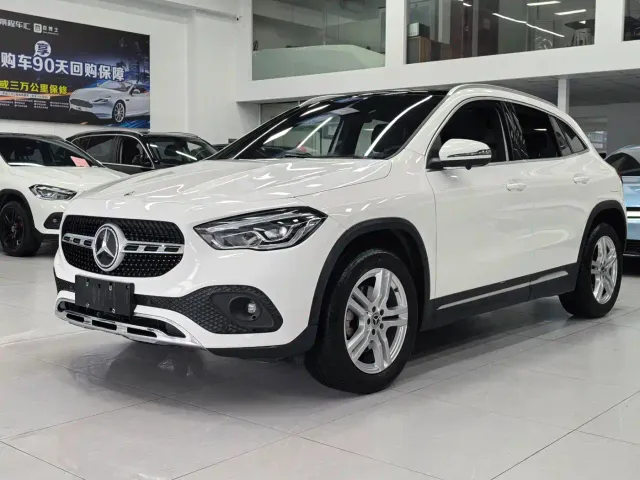 Фотография автомобиля — Mercedes-Benz GLA-Class