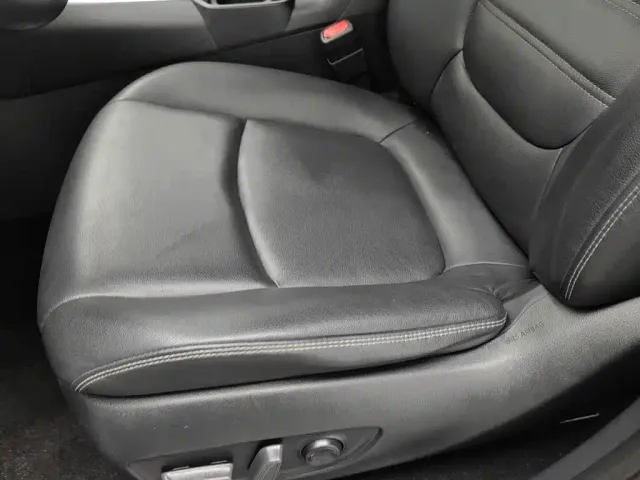 Toyota RAV4 — Фото автомобиля 20
