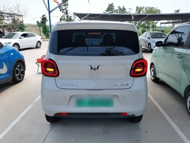 Wuling Hongguang Mini EV — Фото автомобиля 5