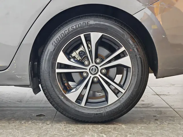 Nissan Sylphy — Фото автомобиля 9