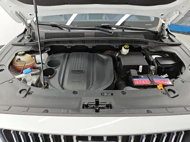 Geely Boyue — Фото автомобиля 10