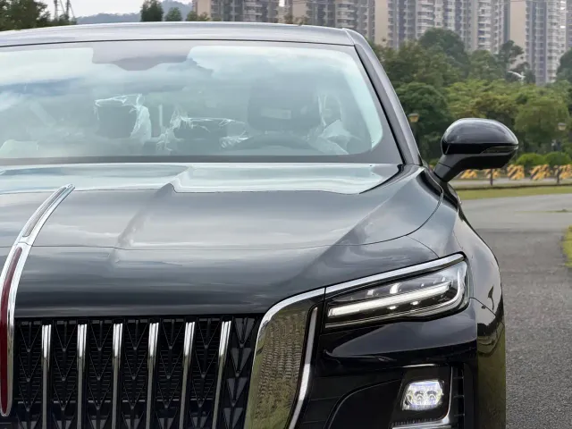 Hongqi H5 — Фото автомобиля 4