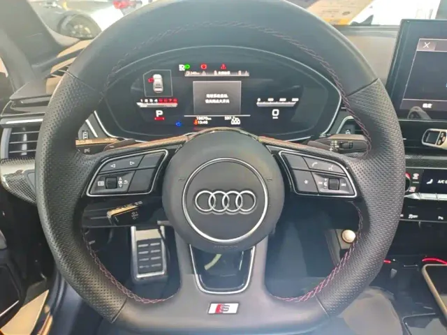 Audi S4 — Фото автомобиля 10