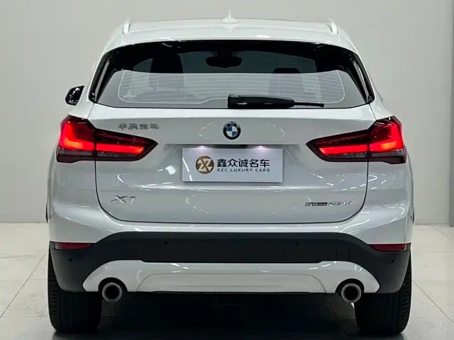 BMW X1 — Фото автомобиля 4