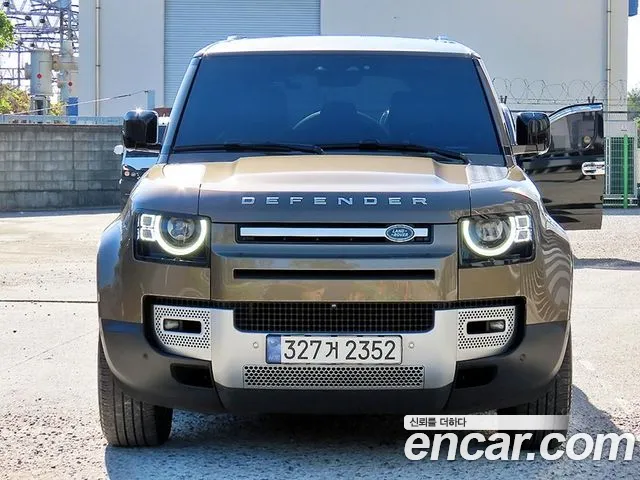 Land Rover Defender L663 — Фото автомобиля 2