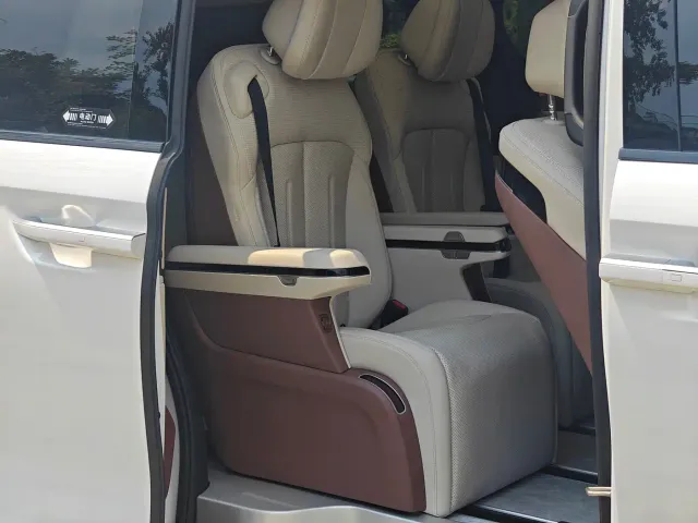 BYD Xia — Фото автомобиля 12