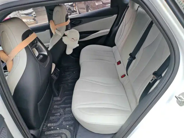 BYD Seal 06 — Фото автомобиля 13