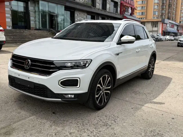 Фотография автомобиля — Volkswagen T-Roc