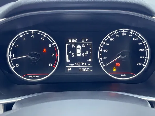 Geely Binyue — Фото автомобиля 16