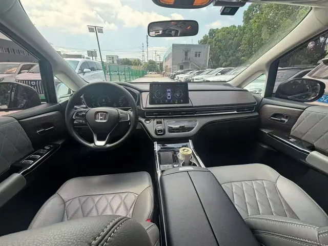 Honda Odyssey — Фото автомобиля 3