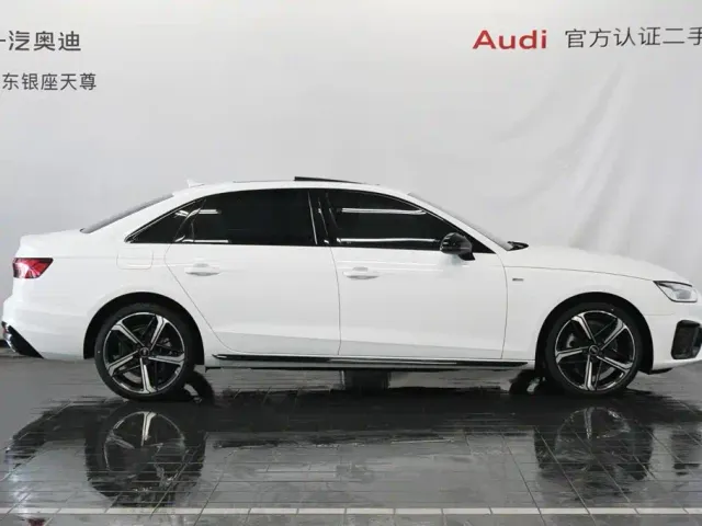 Audi A4L — Фото автомобиля 4