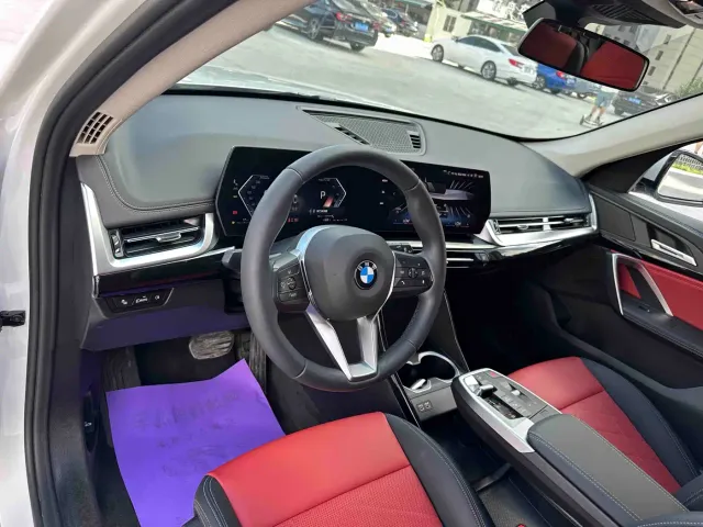 BMW X1 — Фото автомобиля 12