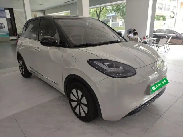 Wuling Bingo — Фото автомобиля 3