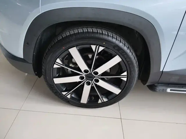 Geely ICON — Фото автомобиля 22