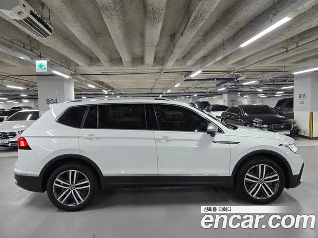 Volkswagen Tiguan — Фото автомобиля 5