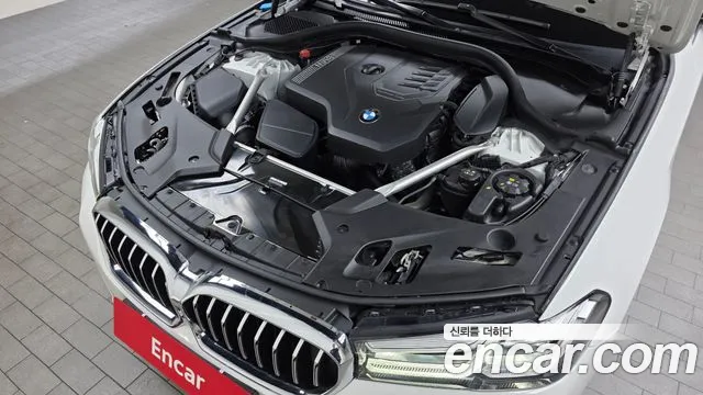 BMW 5 Series G30 — Фото автомобиля 6