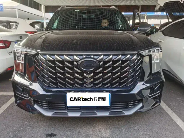 GAC Trumpchi GS8 — Фото автомобиля 2