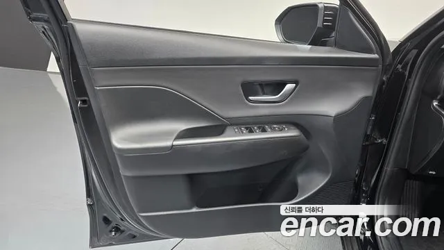 Hyundai Kona SX2 — Фото автомобиля 13