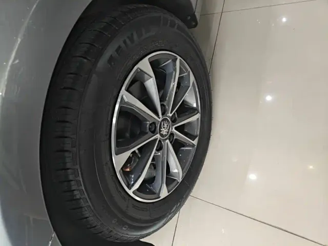 BYD Qin PLUS — Фото автомобиля 22