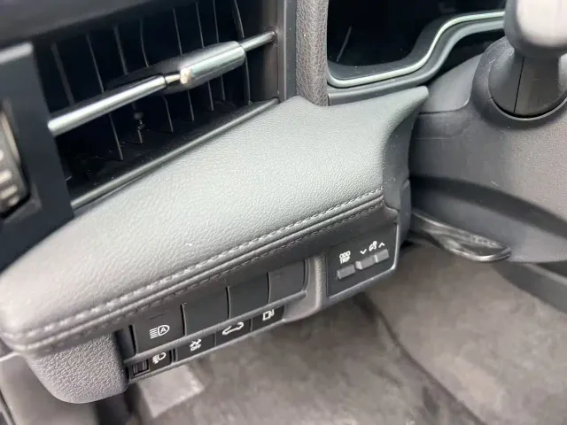 Toyota Avalon — Фото автомобиля 17