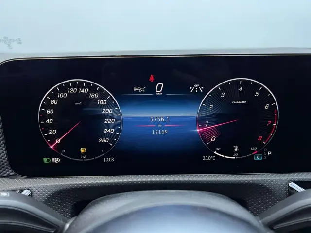 Mercedes-Benz A-Class — Фото автомобиля 5